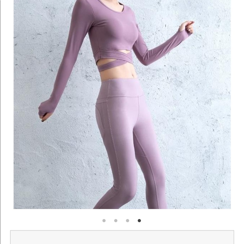 Astoria activewear top - Picture 4 of 4